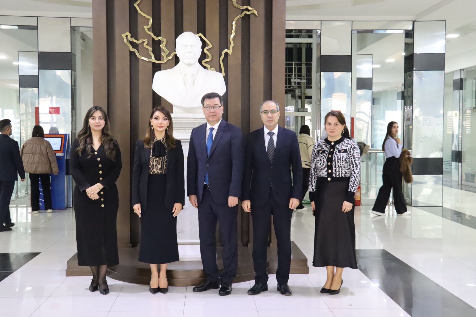 Баку қаласындағы Әзербайжан университеті мен Шымкент университеті арасында Ынтымақтастық туралы Меморандумға қол қойылды.